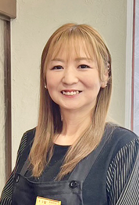 村越 春美